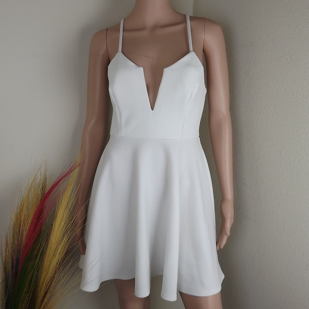 Beautiful A'gaci White Formal V Cut Mini Dress - Picture 1 of 7